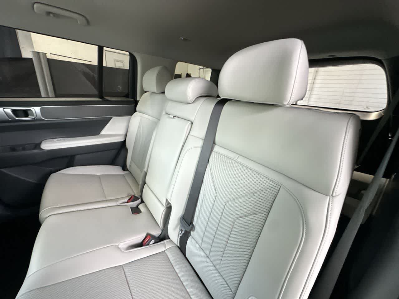New 2027 Hyundai Santa Fe SEL FWD image 22