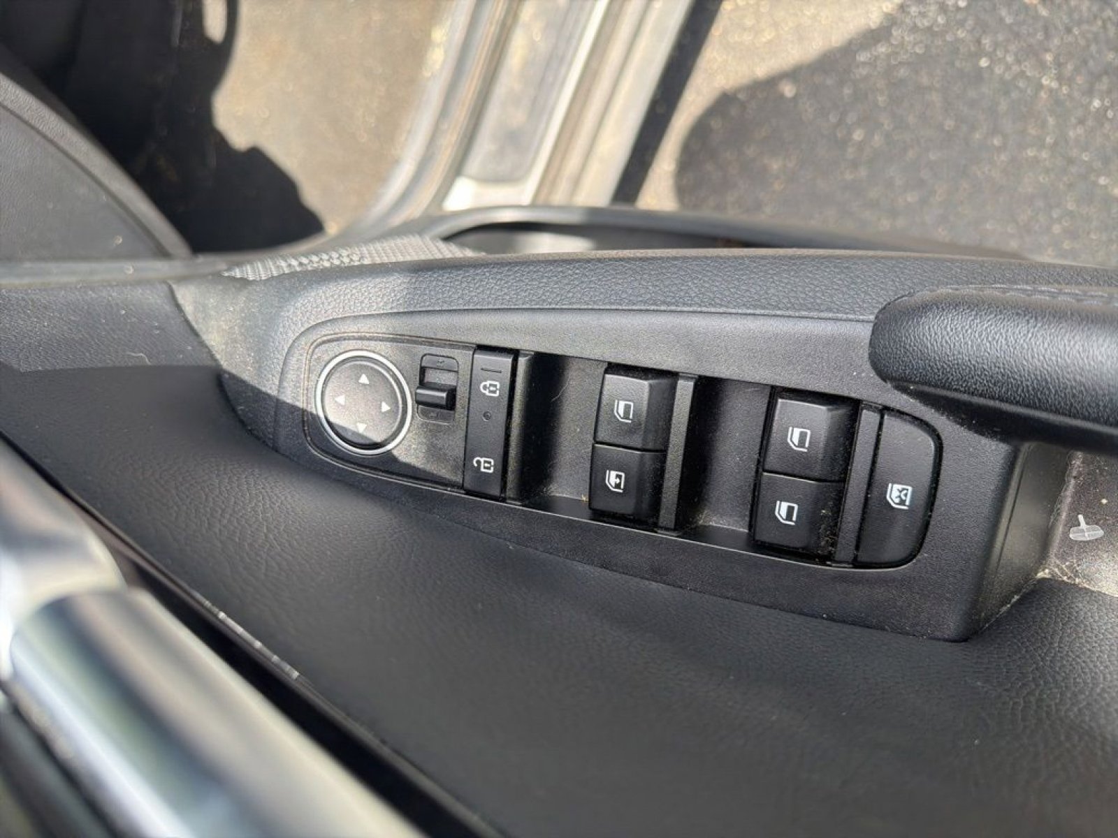 Used 2023 Kia Seltos S w/ Navigation Package FWD image 7