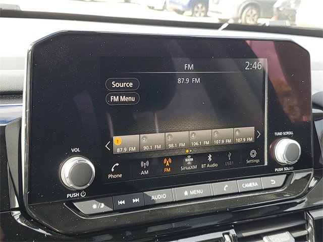 New 2025 Nissan Pathfinder SV w/ Black Appearance Package image 19