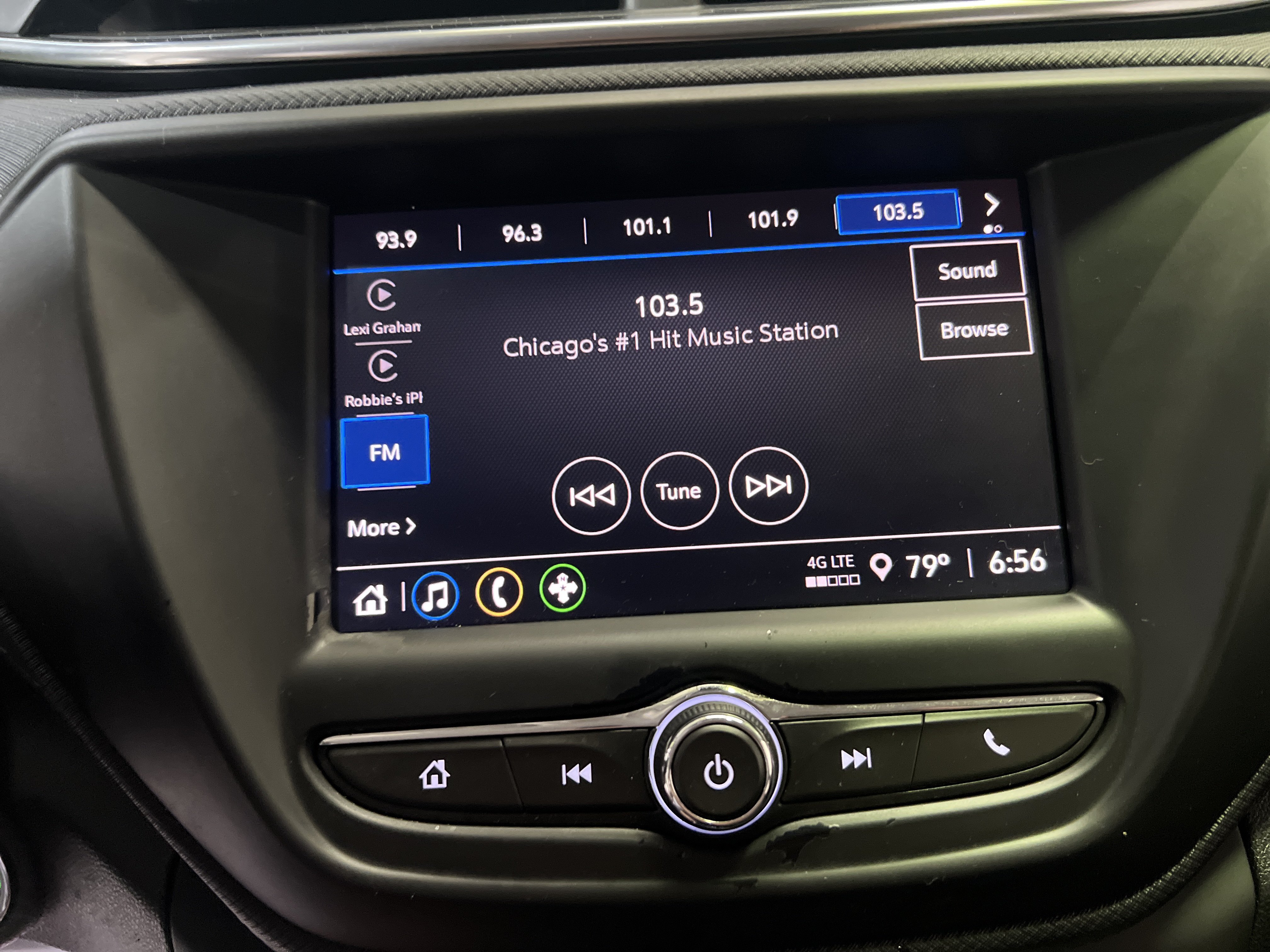 Used 2023 Chevrolet TrailBlazer LT FWD image 19