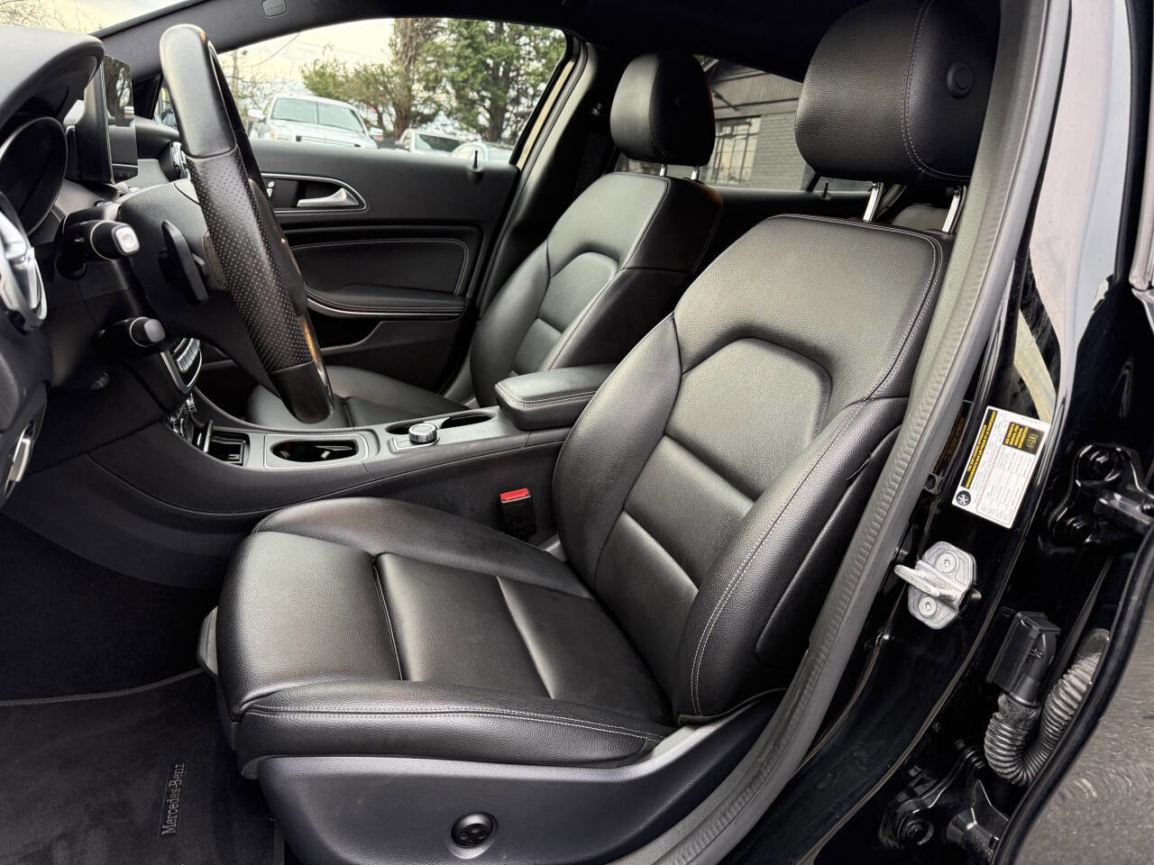 Used 2020 Mercedes-Benz GLA 250 4MATIC image 9