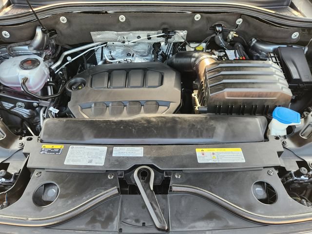 Used 2025 Volkswagen Atlas Cross Sport SEL Premium R-Line AWD/4WD image 31