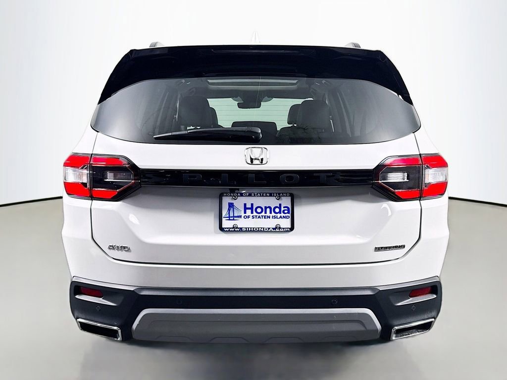 Certified 2023 Honda Pilot Touring image 6