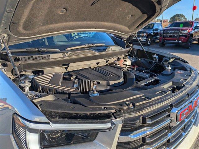 Used 2025 GMC Acadia Elevation image 41