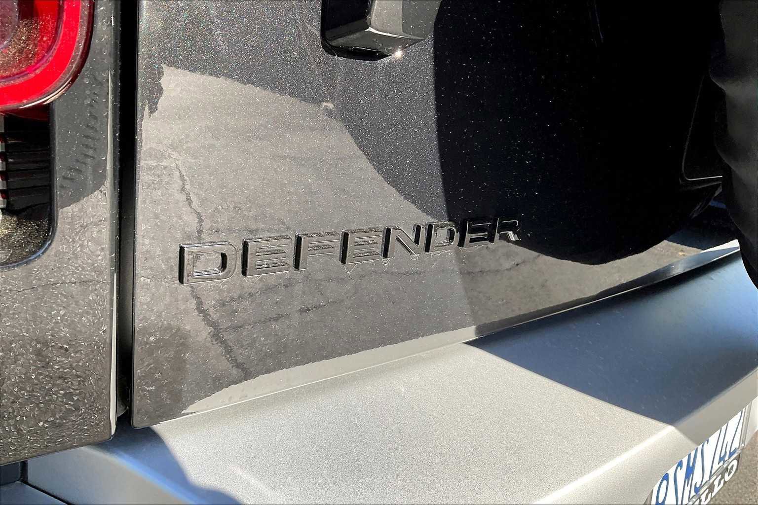 Used 2025 Land Rover Defender 130 S image 11