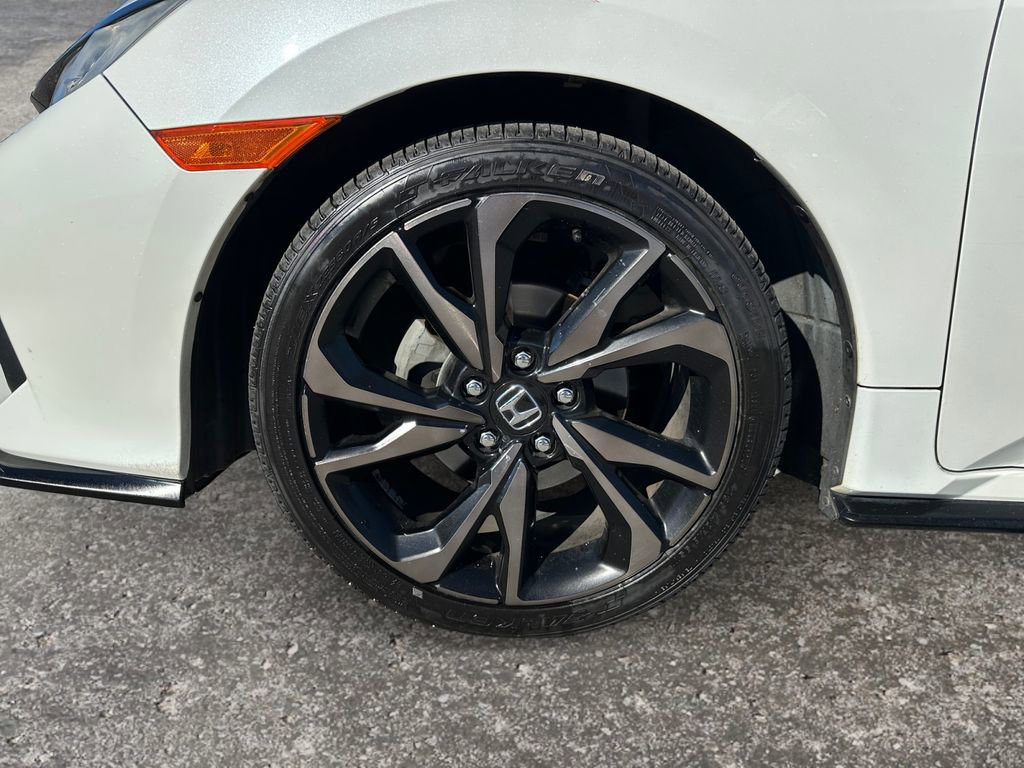 Used 2017 Honda Civic Sport image 8