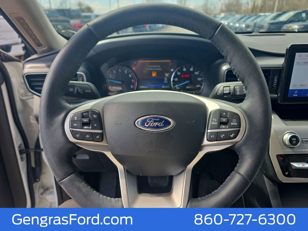Certified 2022 Ford Explorer XLT w/ Equipment Group 202A image 19
