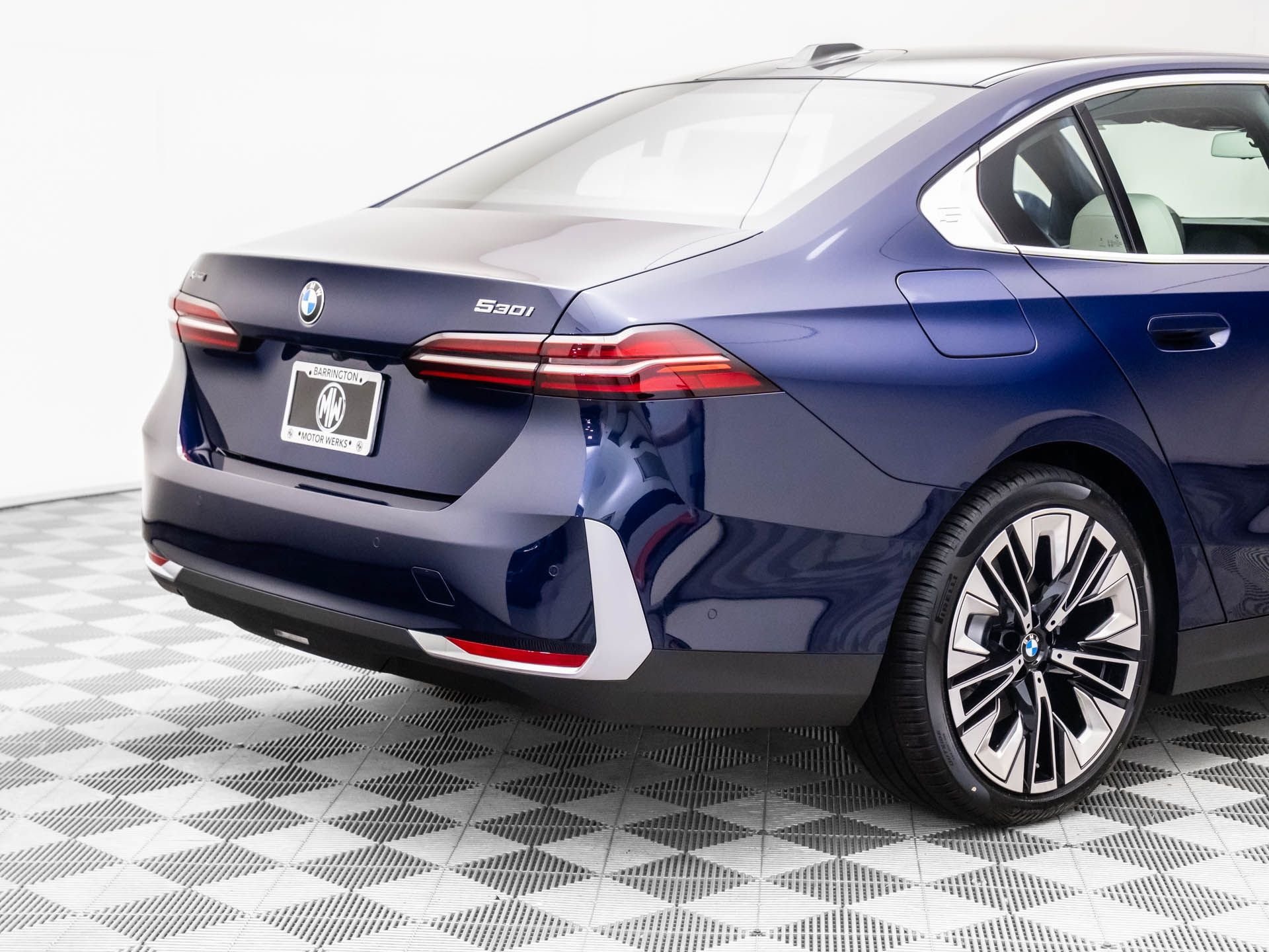 New 2026 BMW 530i xDrive AWD/4WD image 32