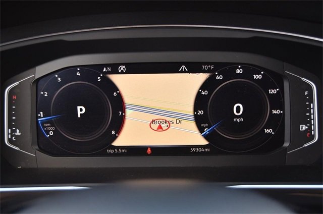 Used 2020 Volkswagen Tiguan SEL w/ Tiguan Two-Row MDO Package image 12