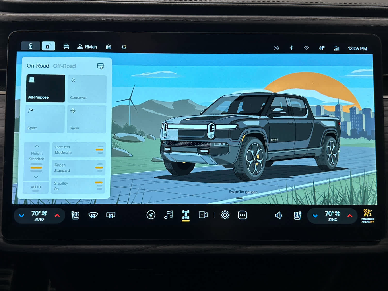 Used 2022 Rivian R1T Adventure image 31