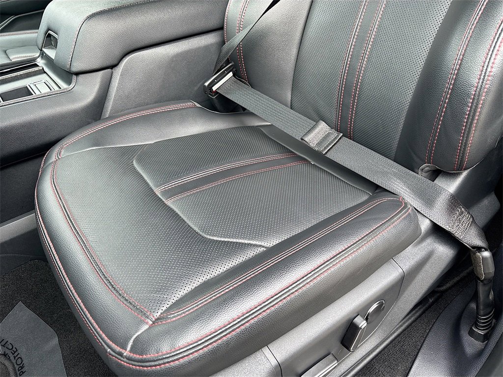 Used 2024 Ford Expedition Max Limited image 20