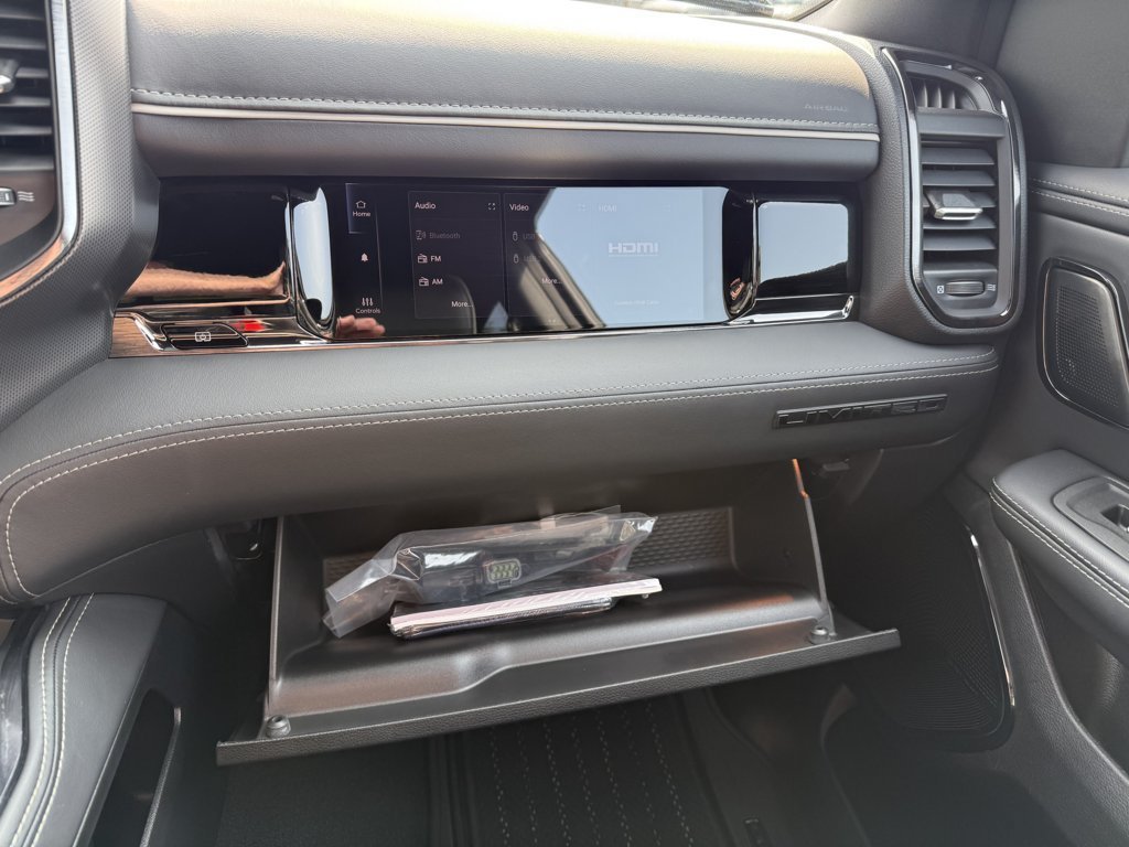 Used 2025 RAM 1500 Limited AWD/4WD image 30
