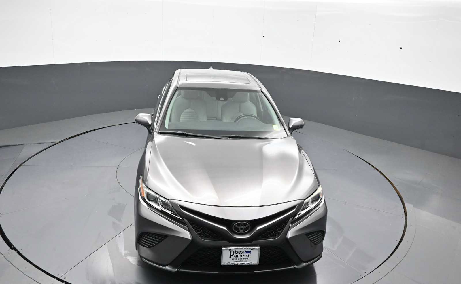 Used 2020 Toyota Camry SE w/ Convenience Package FWD image 38