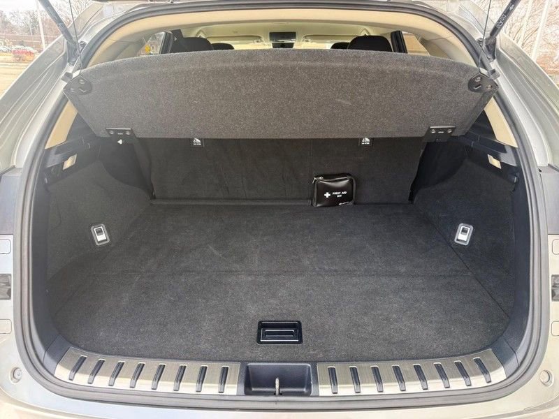 Used 2019 Lexus NX 300 FWD image 4