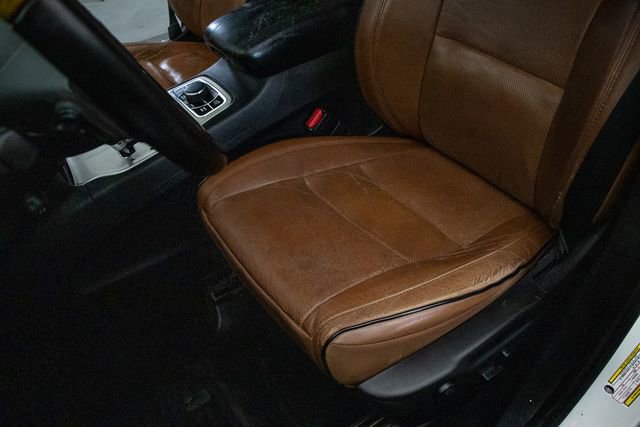 Used 2012 Jeep Grand Cherokee Overland AWD/4WD image 26