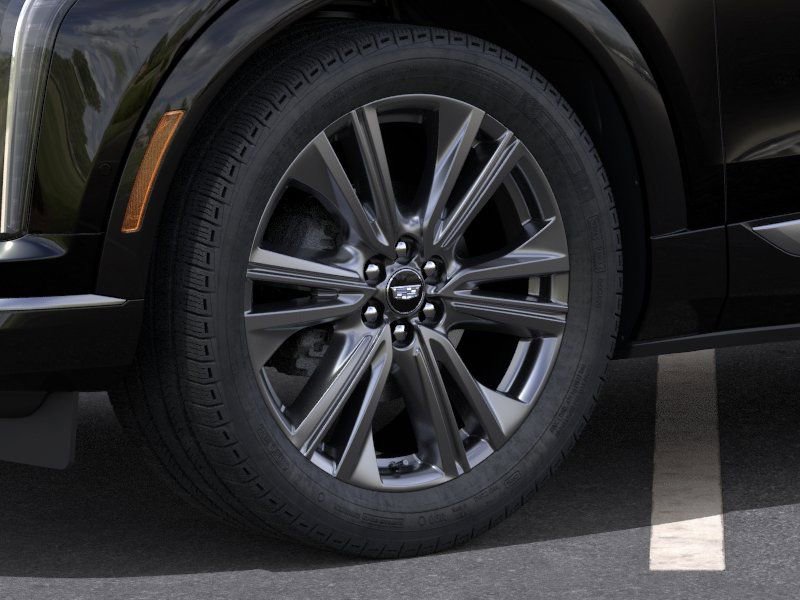 New 2026 Cadillac Optiq Sport 2 w/ LPO, Floor Liner Package AWD/4WD image 9