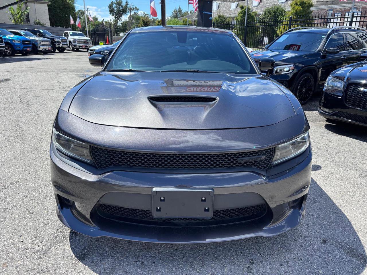 Used 2022 Dodge Charger R/T w/ Blacktop Package RWD image 4