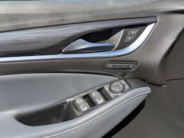 Used 2024 Buick Enclave Premium AWD/4WD image 13