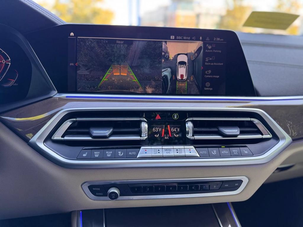 Used 2022 BMW X5 xDrive40i w/ Premium Package AWD/4WD image 16