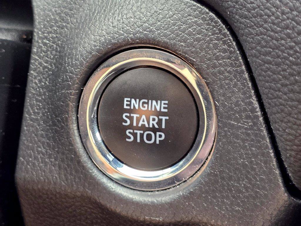 Certified 2025 Toyota RAV4 XLE AWD/4WD image 30
