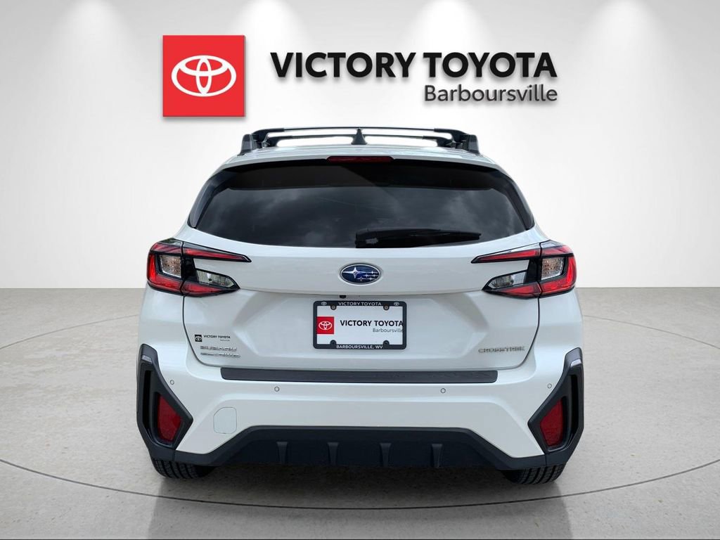 Used 2024 Subaru Crosstrek 2.5i Limited w/ Crosstrek Mirror Package AWD/4WD image 4