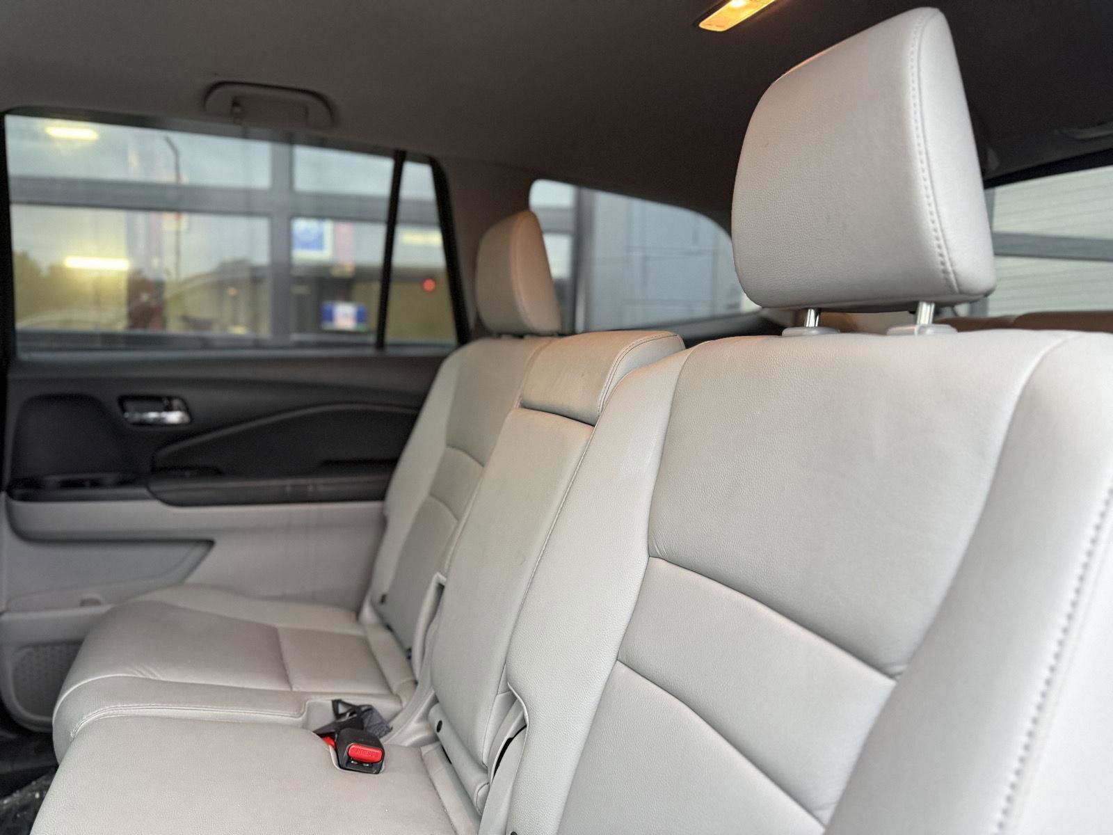 Used 2017 Honda Pilot EX-L image 7