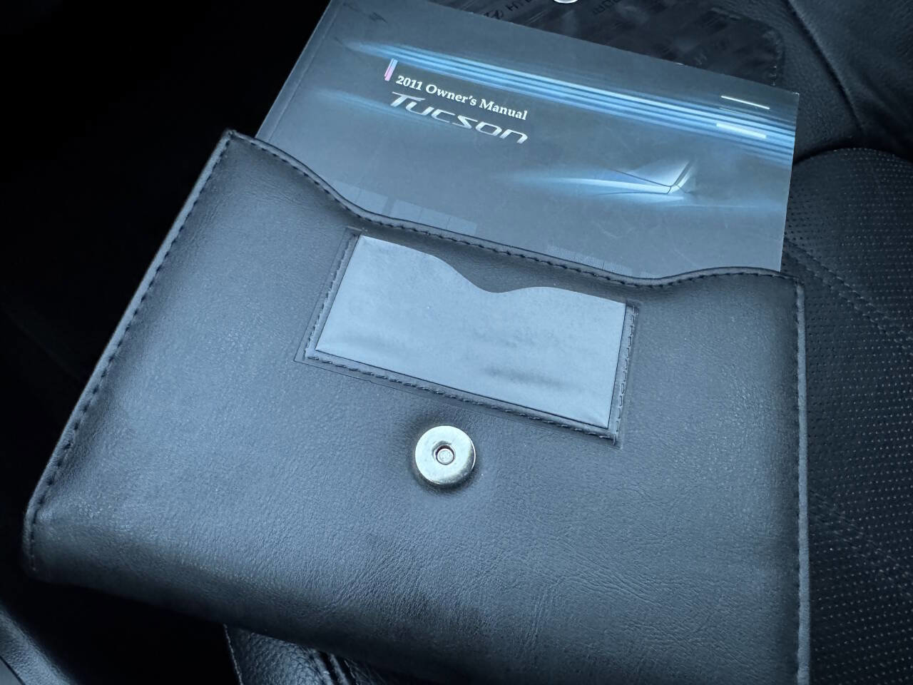 Used 2011 Hyundai Tucson Limited image 24