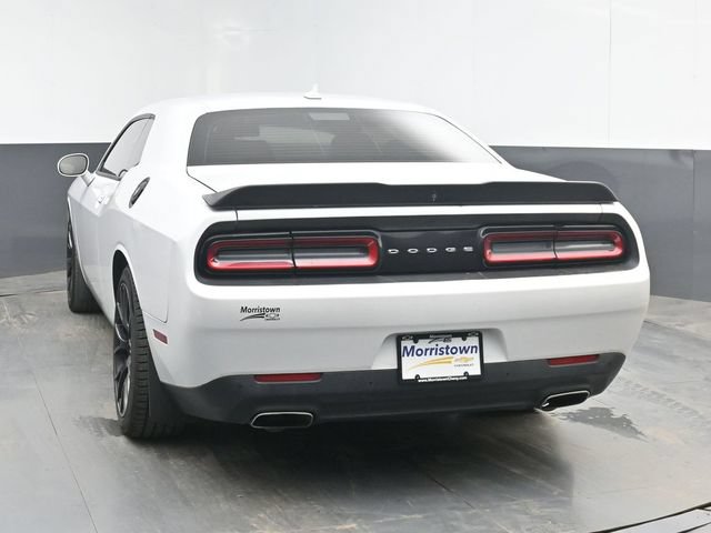 Used 2015 Dodge Challenger SXT Plus RWD image 12