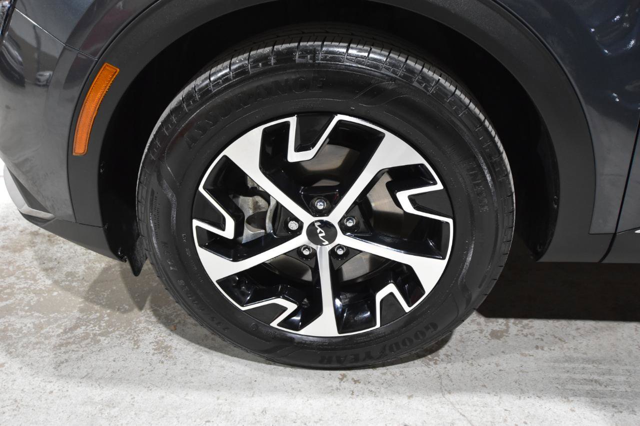 Used 2024 Kia Sportage EX image 50