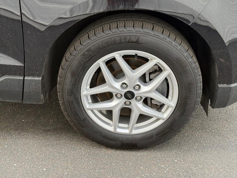 Certified 2024 Ford Edge SEL w/ Convenience Package image 7