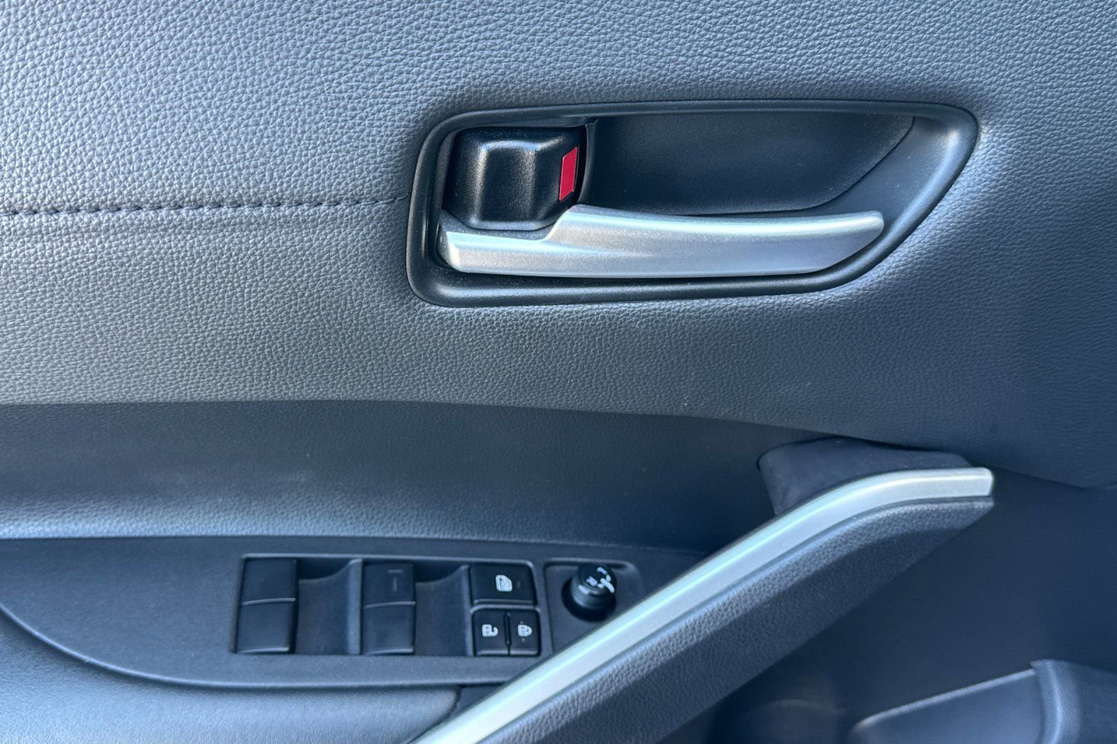 Certified 2024 Toyota Corolla Cross XLE w/ Convenience Package image 14