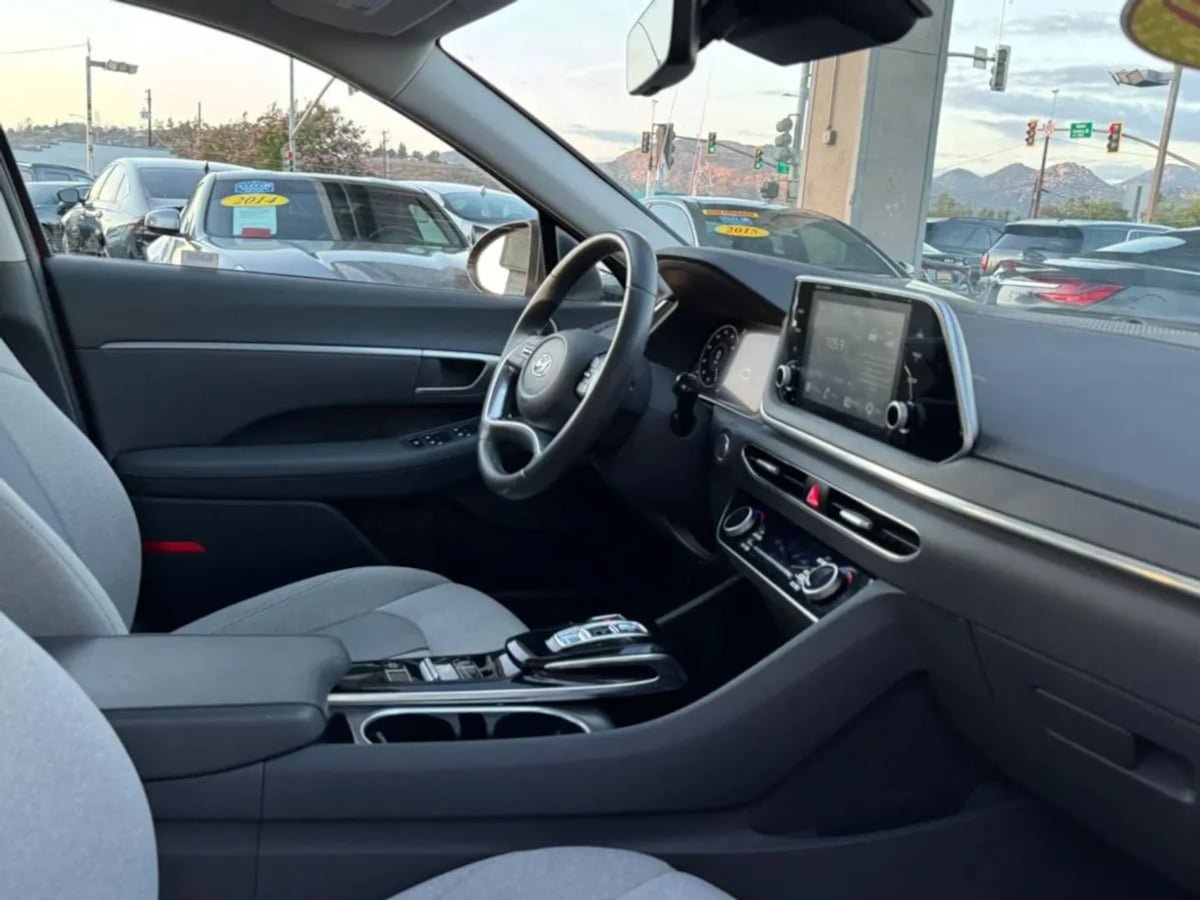 Used 2020 Hyundai Sonata SEL w/ Convenience + Sunroof Package FWD image 13