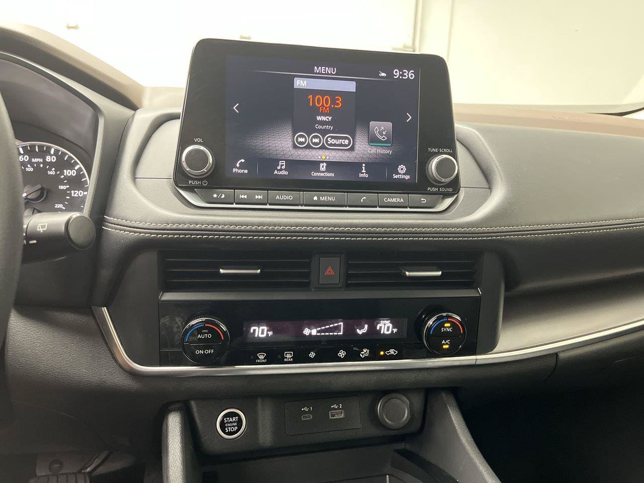 Used 2023 Nissan Rogue SV AWD/4WD image 16