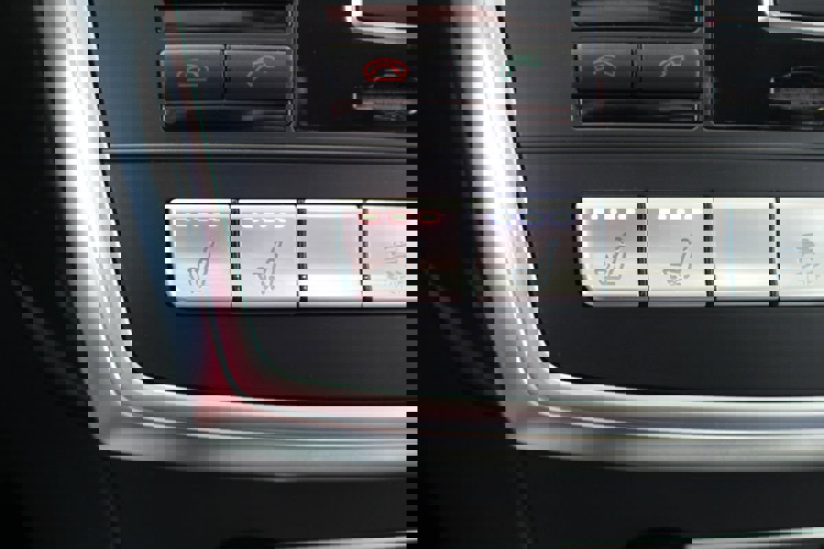 Used 2015 Mercedes-Benz GL 550 4MATIC image 43