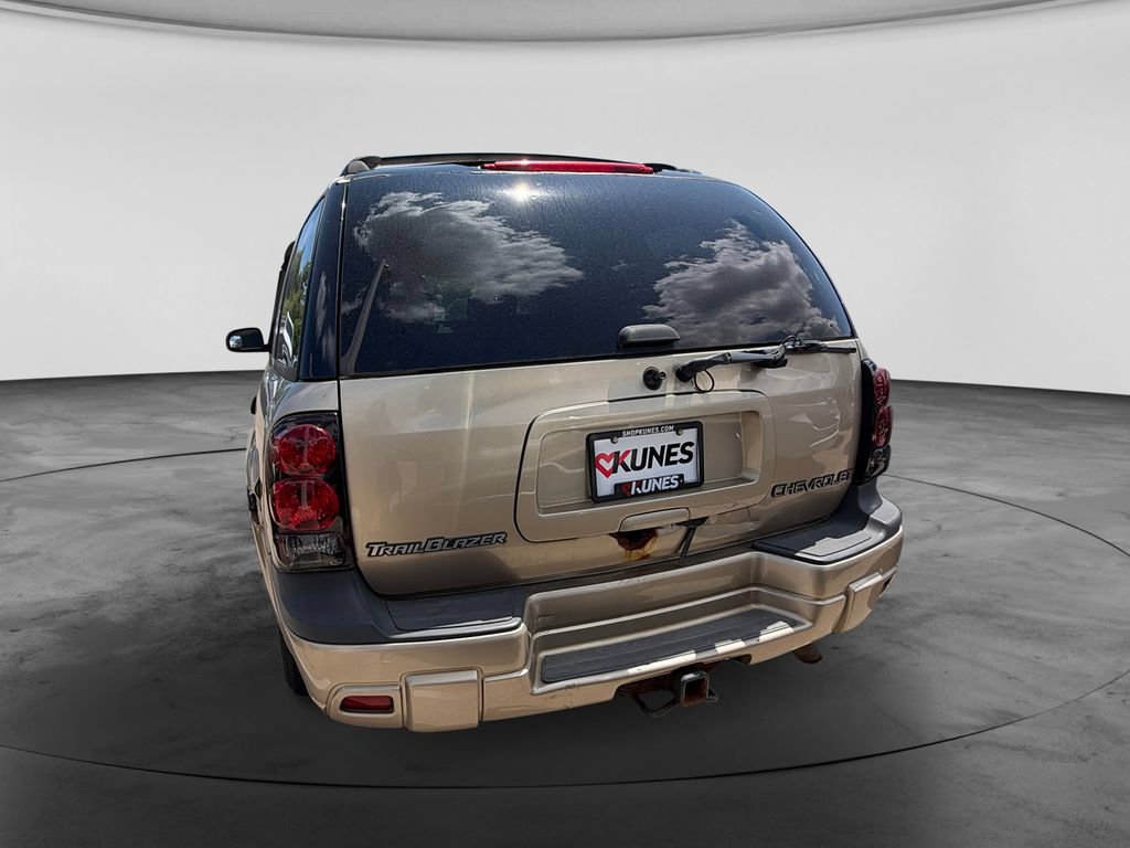 Used 2004 Chevrolet TrailBlazer LS w/ LS Preferred Equipment Group AWD/4WD image 8