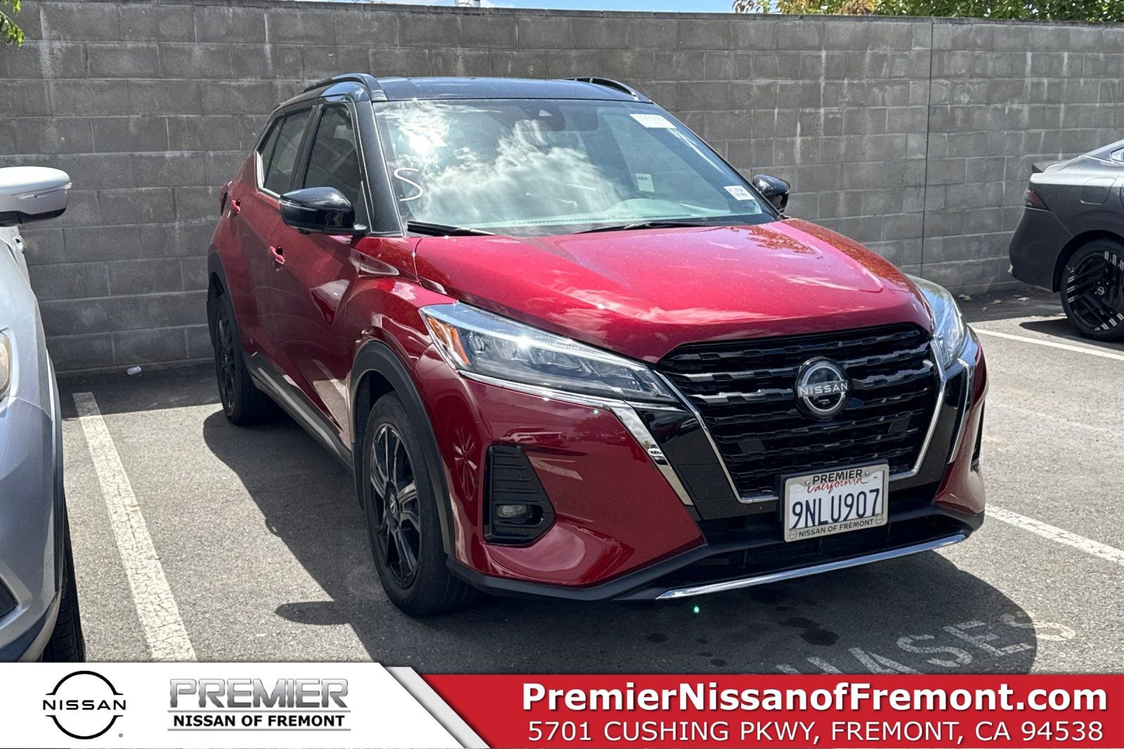 Certified 2024 Nissan Kicks SR FWD image 1