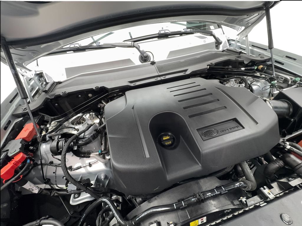 Used 2024 Land Rover Defender 110 S image 19