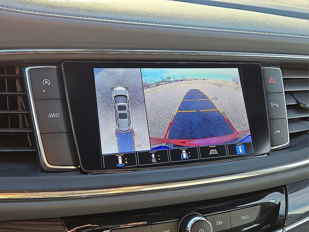 Used 2024 Buick Enclave Premium image 30