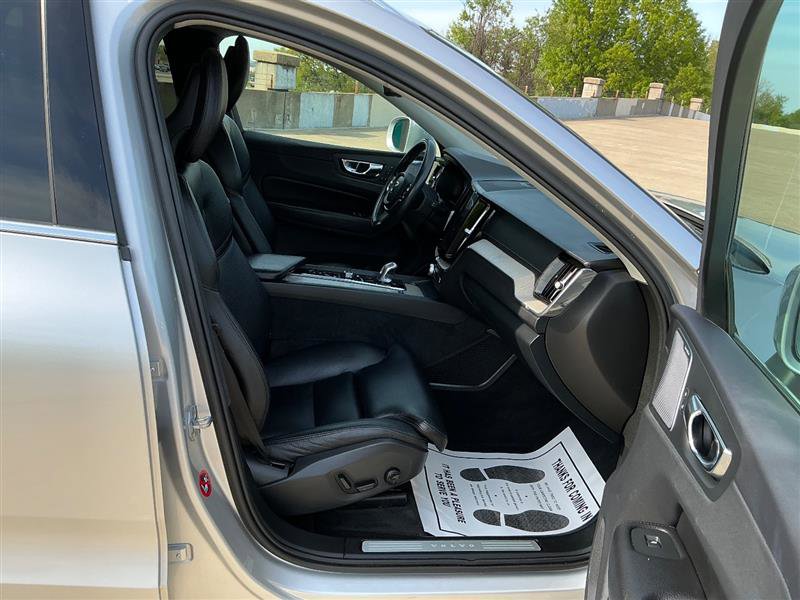 Used 2018 Volvo XC60 T8 Inscription w/ Advanced Package AWD/4WD image 35