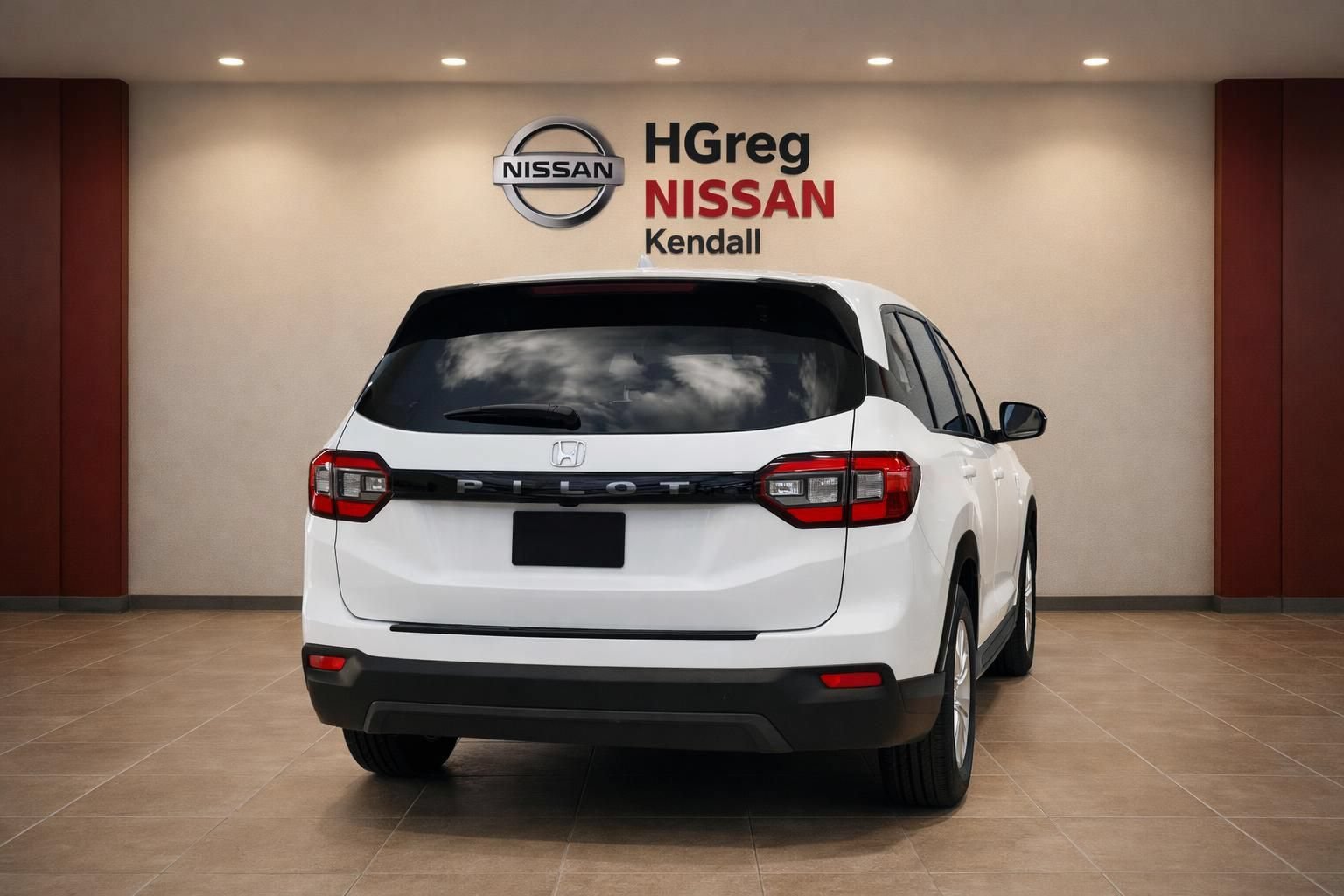 Used 2023 Honda Pilot LX image 6