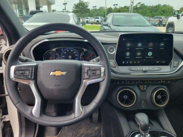 Used 2023 Chevrolet Blazer Premier w/ Driver Confidence II Package FWD image 17