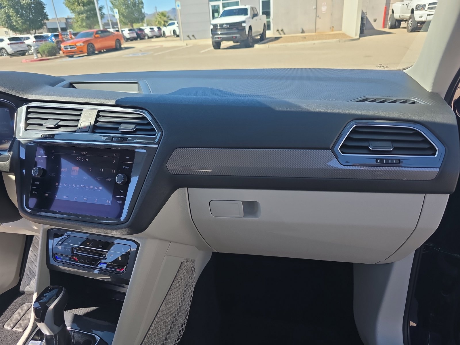 Used 2022 Volkswagen Tiguan SE image 20