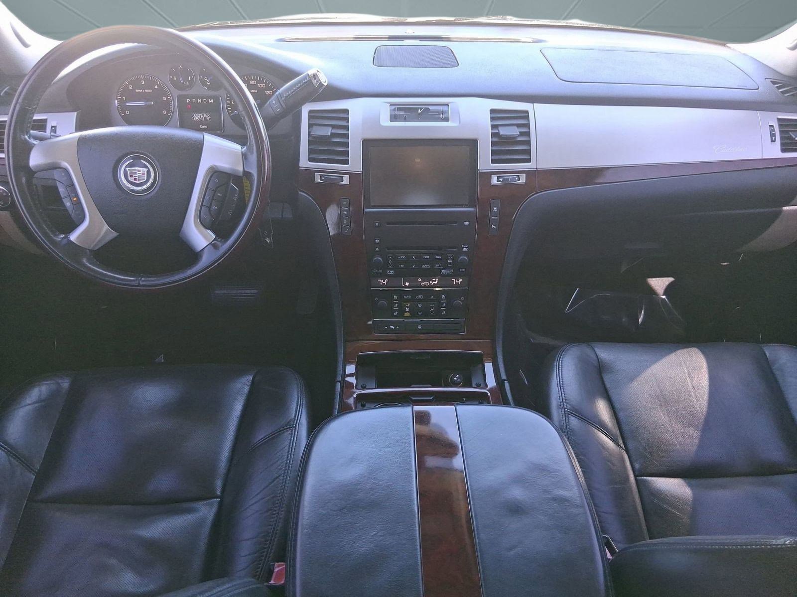 Used 2008 Cadillac Escalade EXT image 13