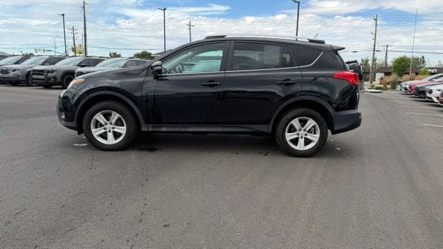 Used 2014 Toyota RAV4 XLE AWD/4WD image 5