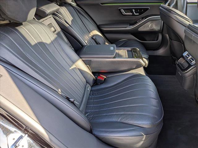 Used 2022 Mercedes-Benz S 500 4MATIC image 21