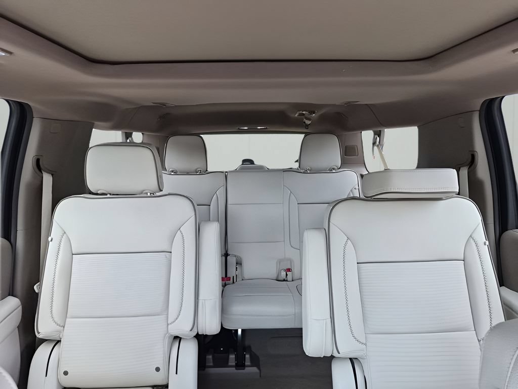 New 2026 GMC Yukon XL Denali w/ Sun & Power Step Package AWD/4WD image 48