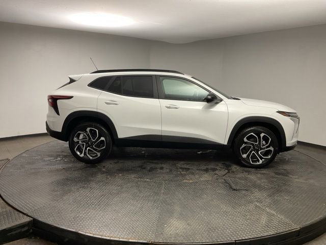 New 2026 Chevrolet Trax RS FWD image 8