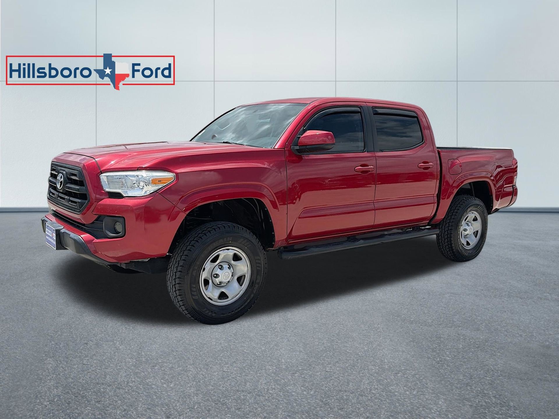 Used 2016 Toyota Tacoma SR RWD image 1