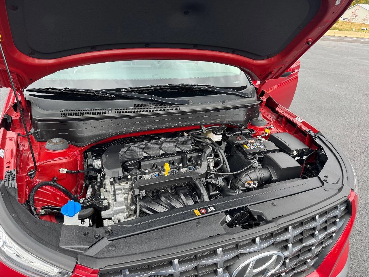 Used 2023 Hyundai Venue Limited image 18