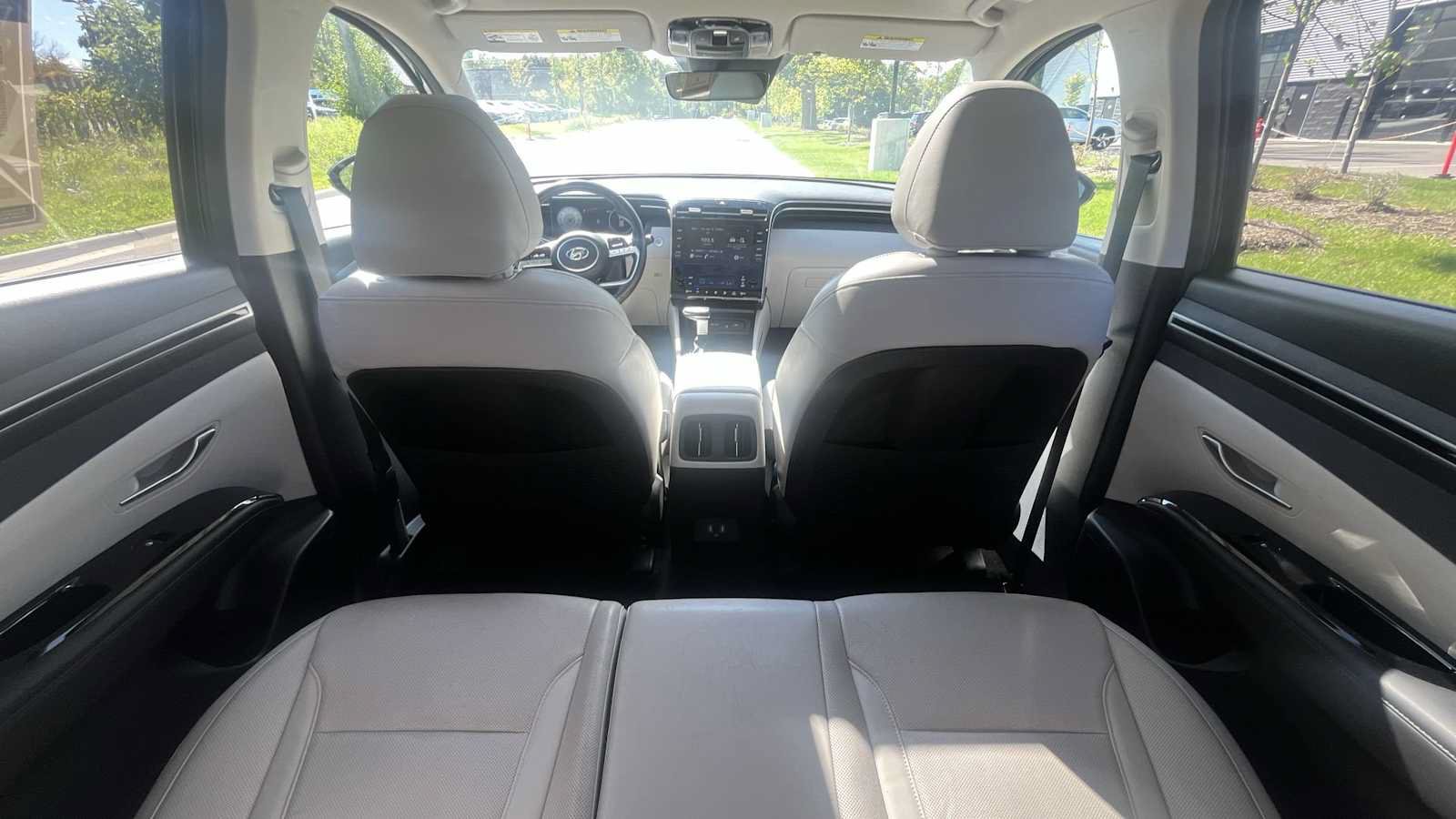 Used 2022 Hyundai Tucson SEL w/ Convenience + Premium Package AWD/4WD image 12